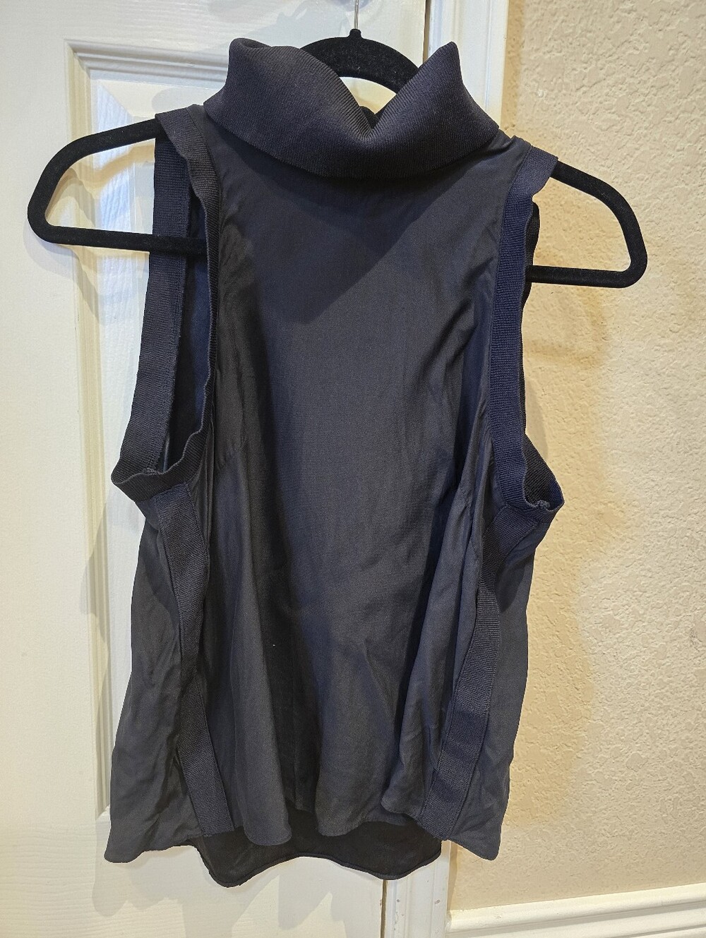 $325 Cinq A Sept Lonny Silk Black Blouse Size M